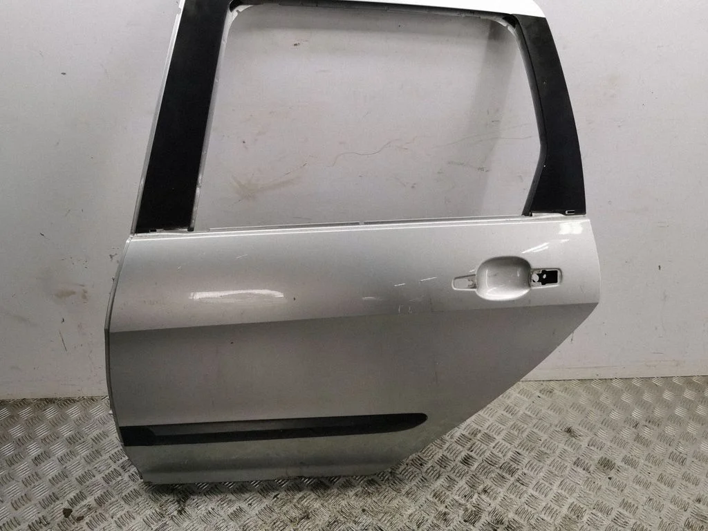 Rear door – left