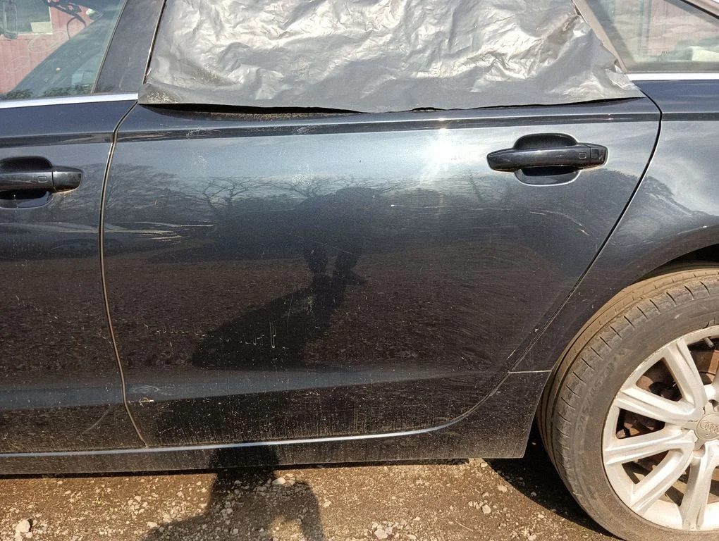 Rear door – left