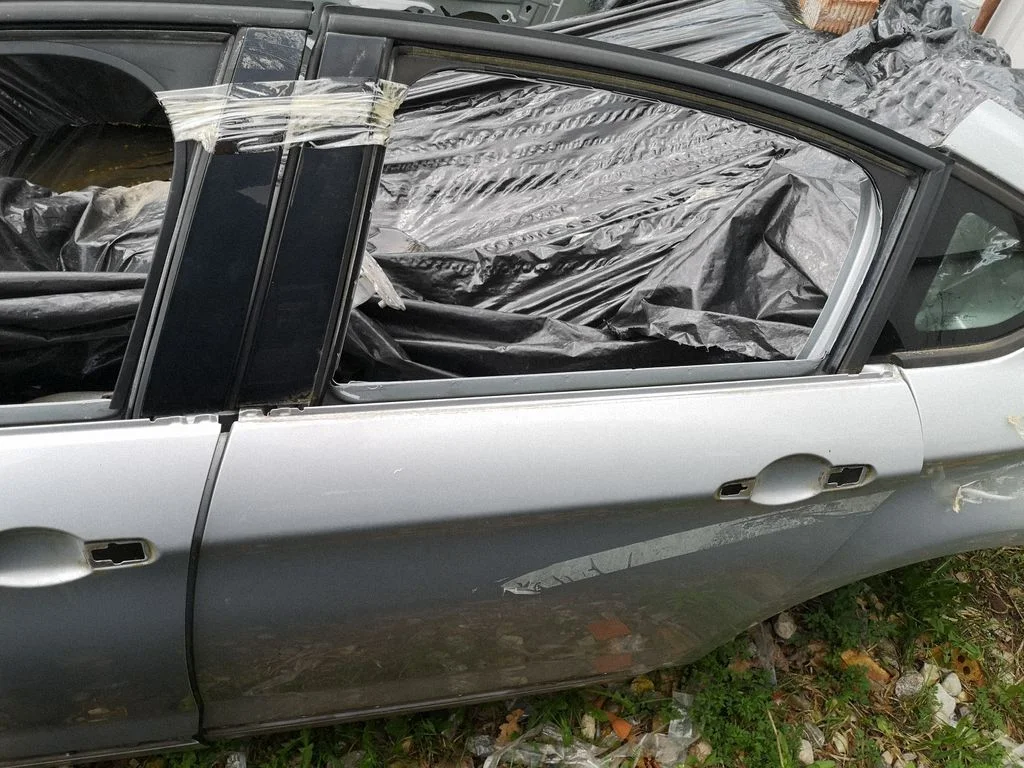 Rear door – left