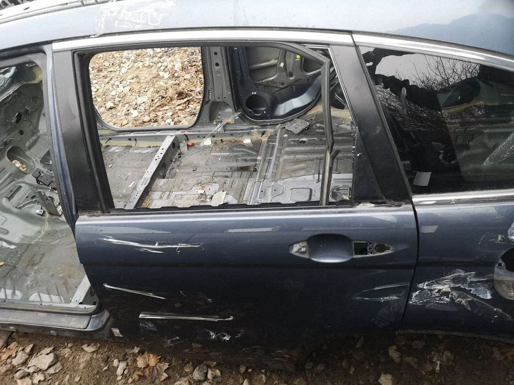 Rear door – left