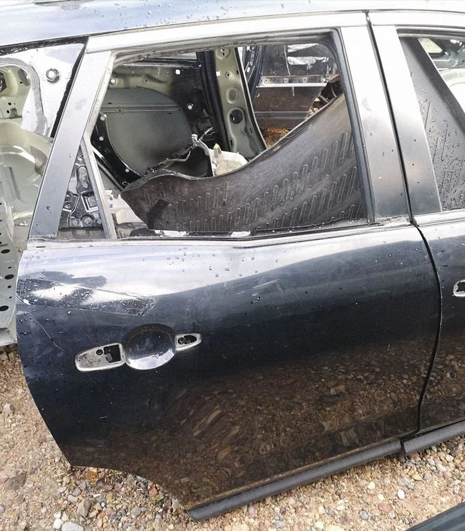 Rear door – right