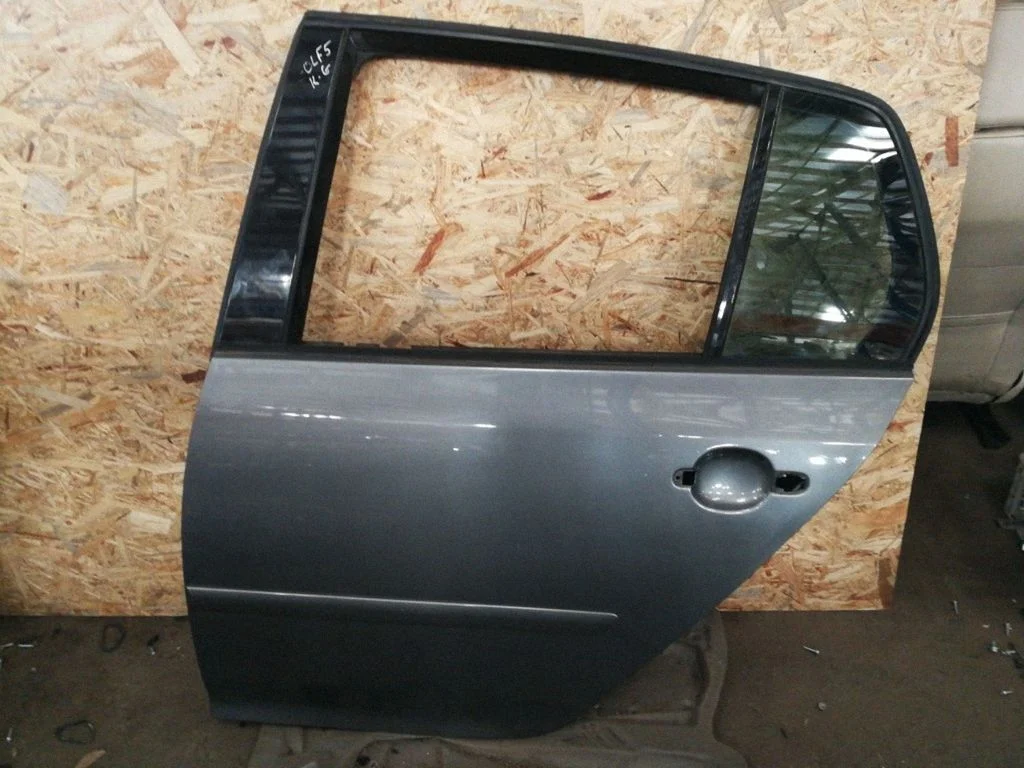 Rear door – left