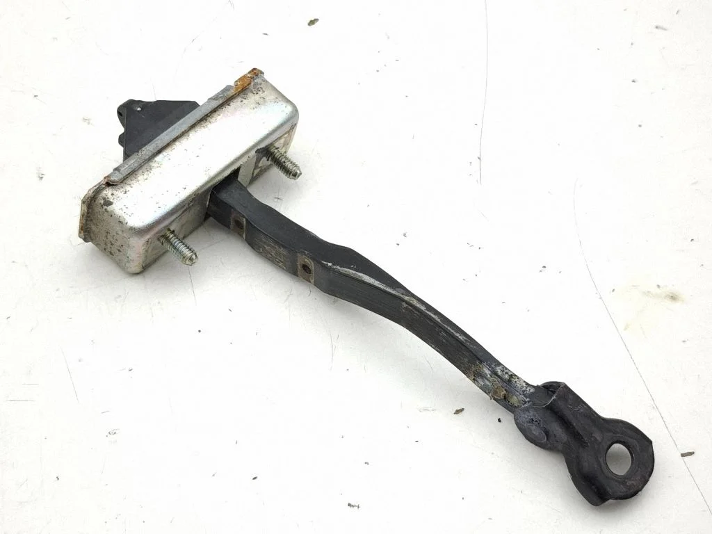 Rear door check strap stopper – Mazda CX-5 II (2017-2025)