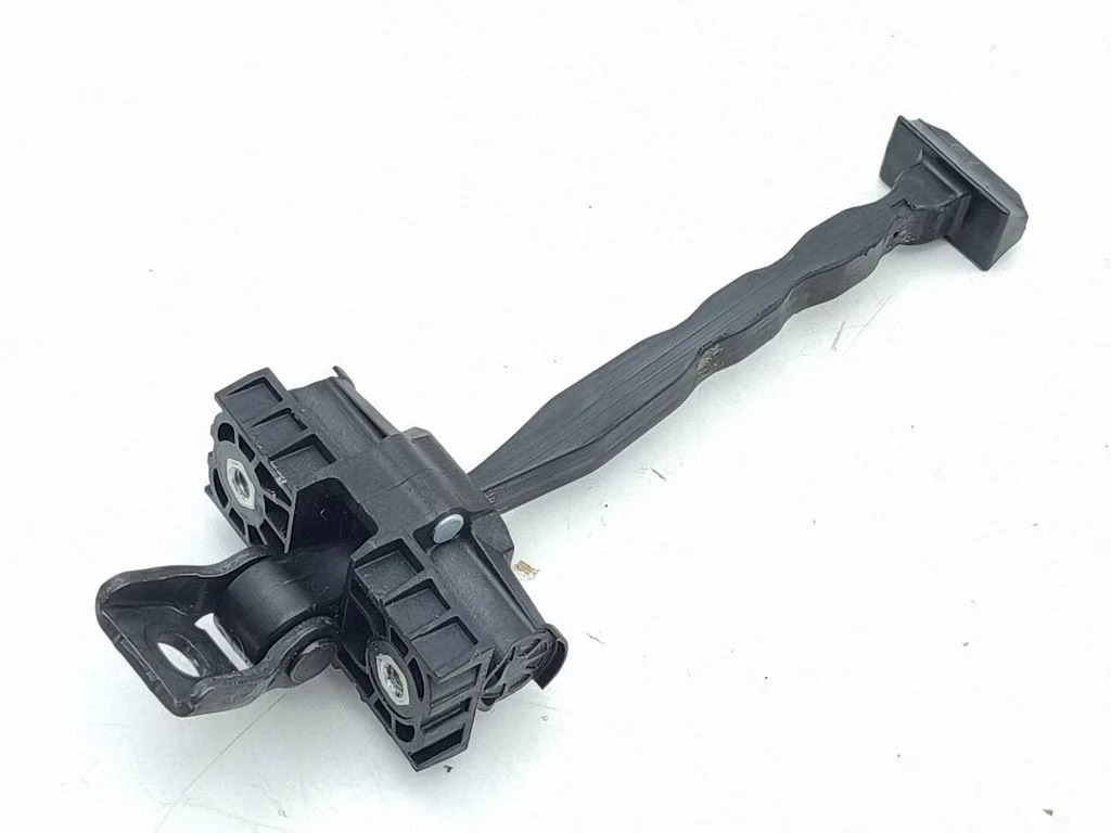Rear door check strap stopper – Audi Q4 e-tron (2021-)