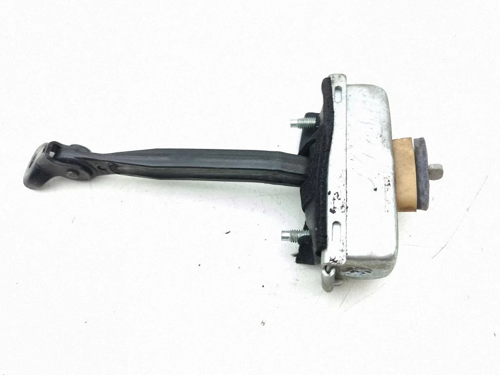 Rear door check strap stopper – Land Rover Evoque I (2011-2018)