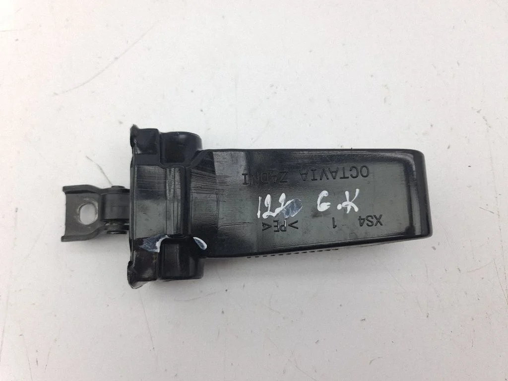 Rear door check strap stopper 5E3839267