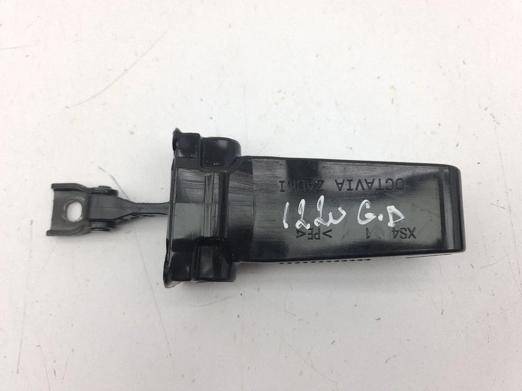 Rear door check strap stopper 5E3839267