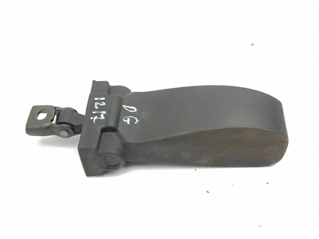 Rear door check strap stopper – Seat Ateca (2016-)