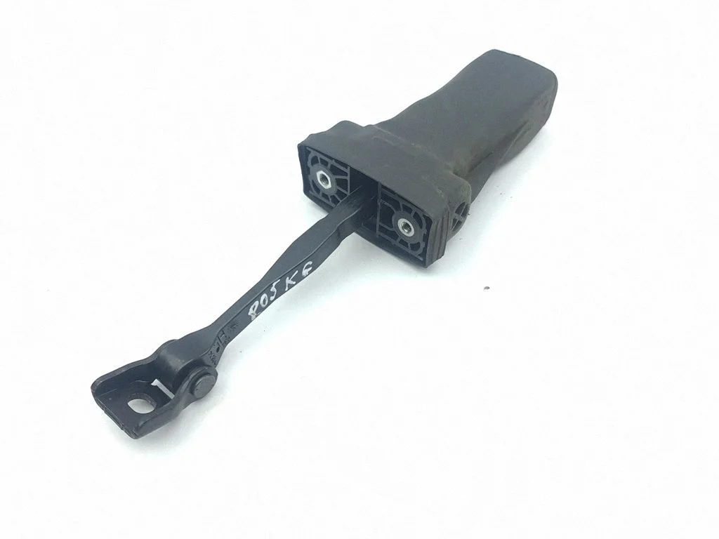 Rear door check strap stopper 5FA839267