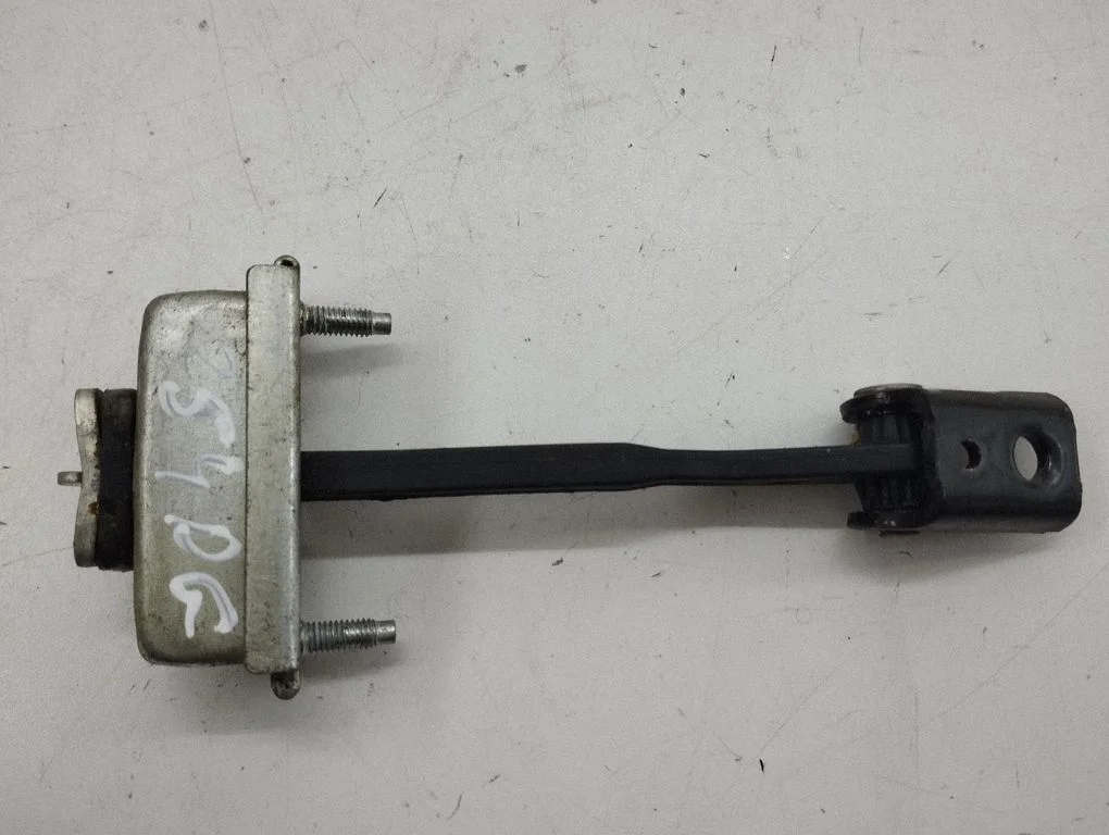 Tagaukse avamispiiraja 3M51R23500AJ