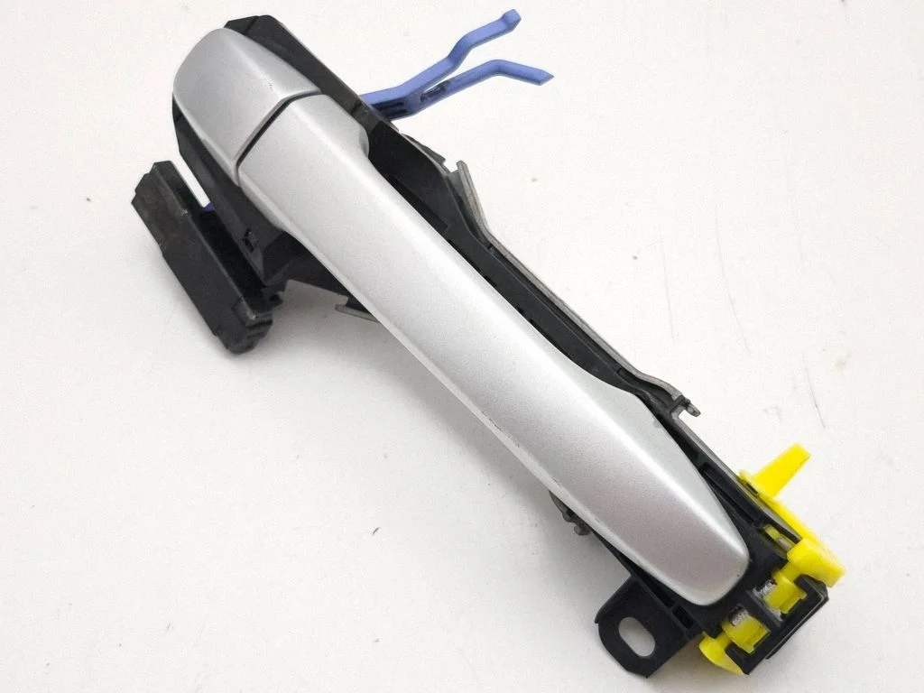Rear door exterior handle – left