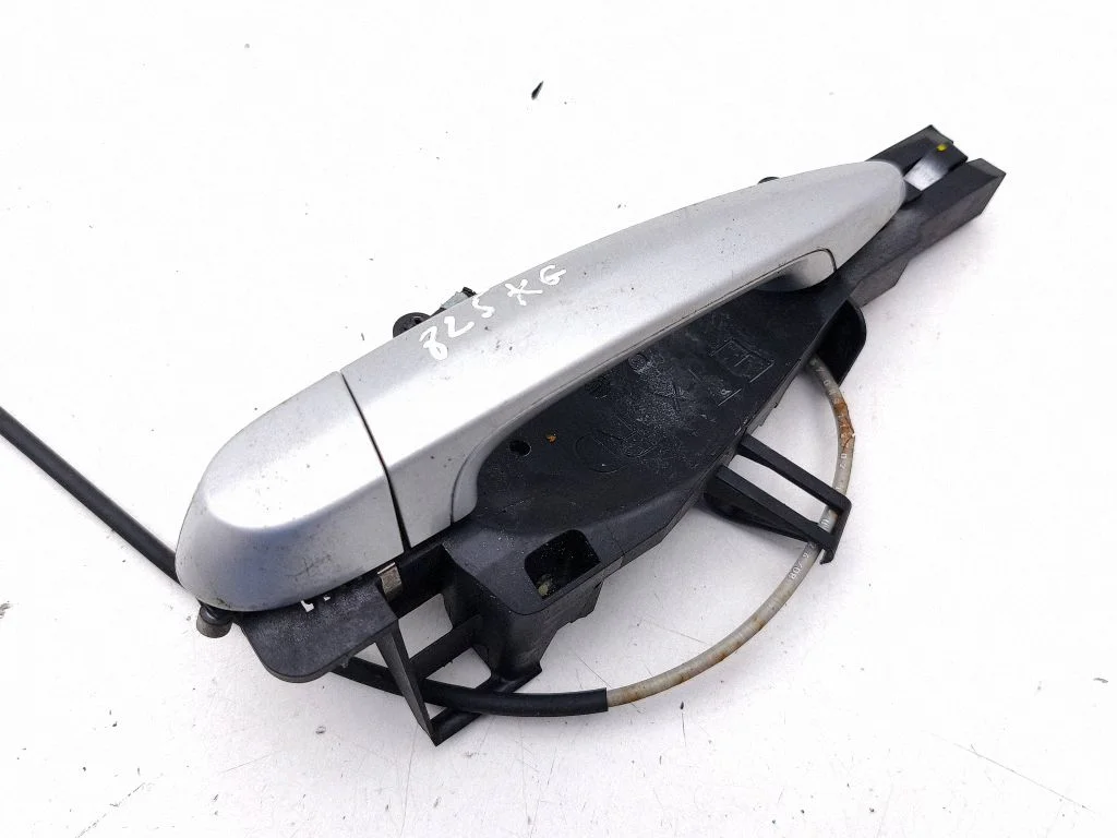 Rear door exterior handle – left