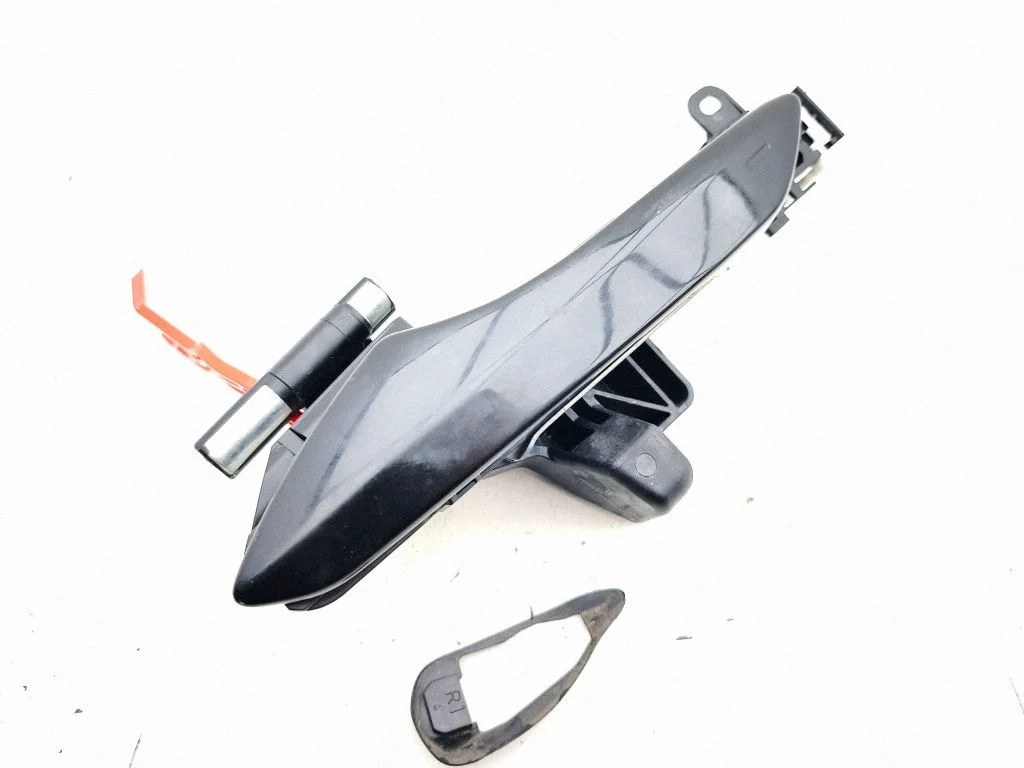 Rear door exterior handle – Lexus RX 450H (2016-)