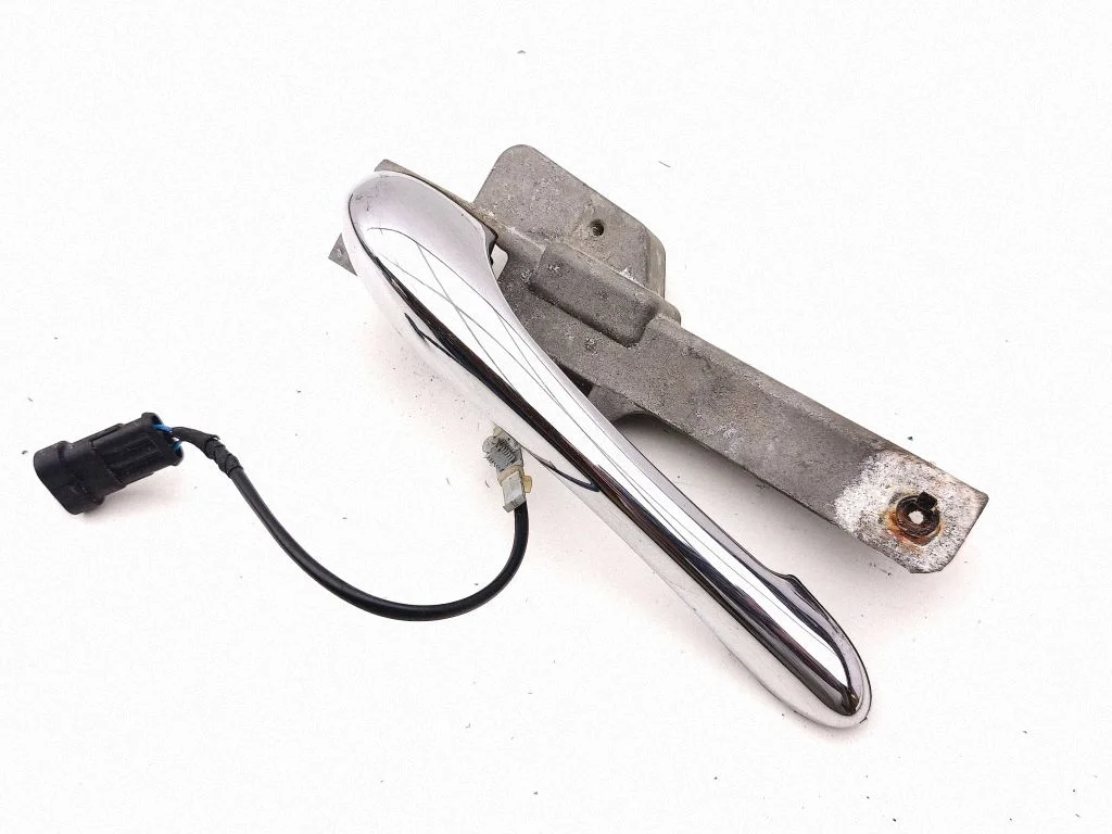 Rear door exterior handle – right