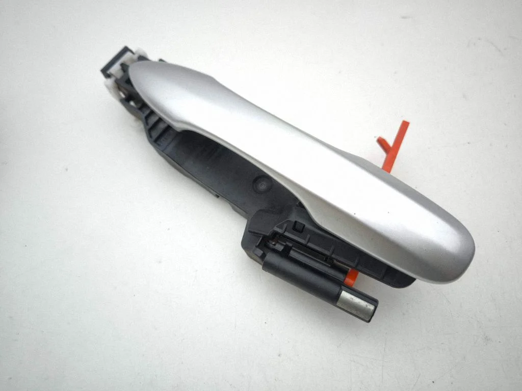 Rear door exterior handle – right