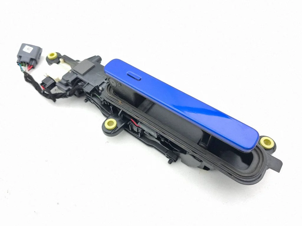 Tagaukse välimine käepide J9D326601AE