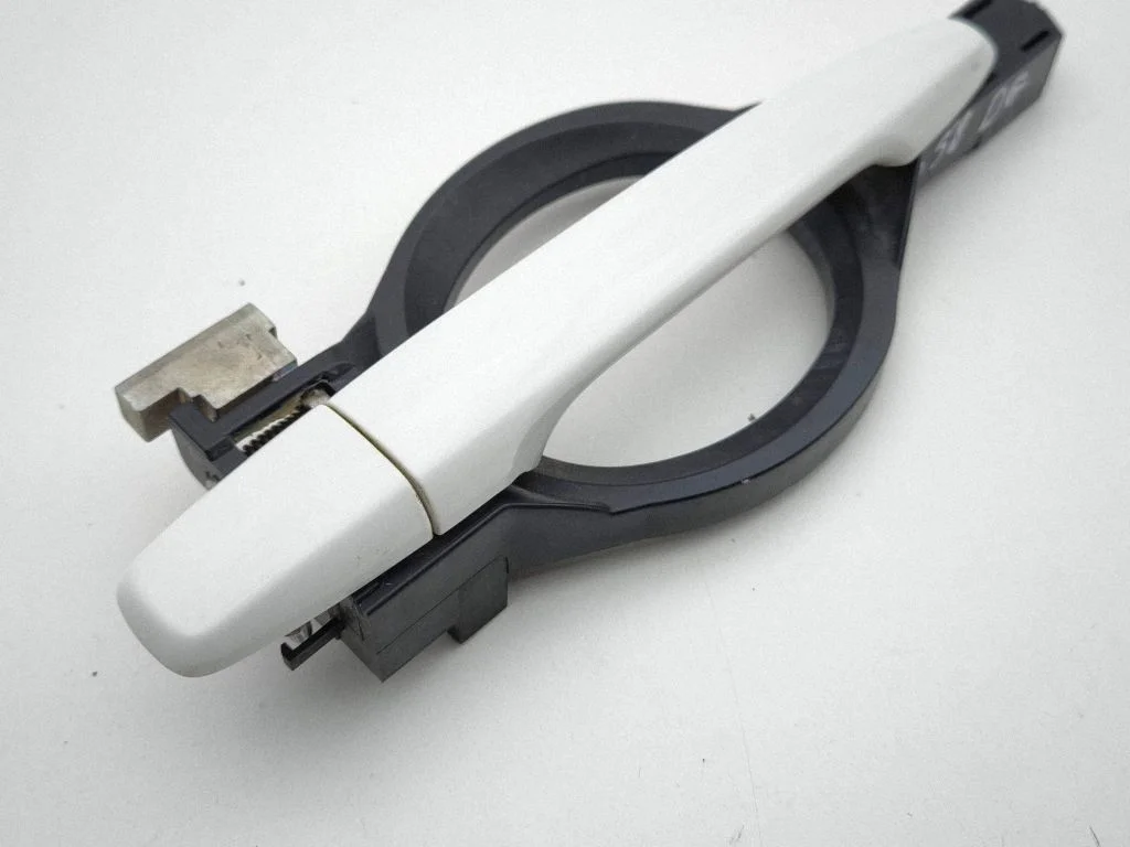 Rear door exterior handle – right