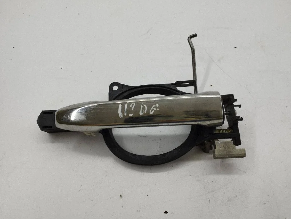 Rear door exterior handle – right