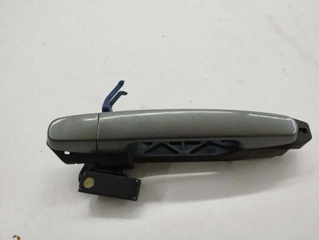 Rear door exterior handle – left