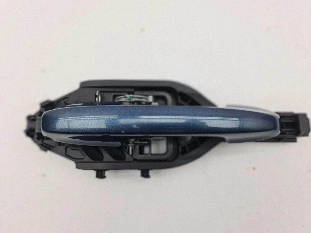 Tagaukse välimine käepide LJ6BS224A36EF