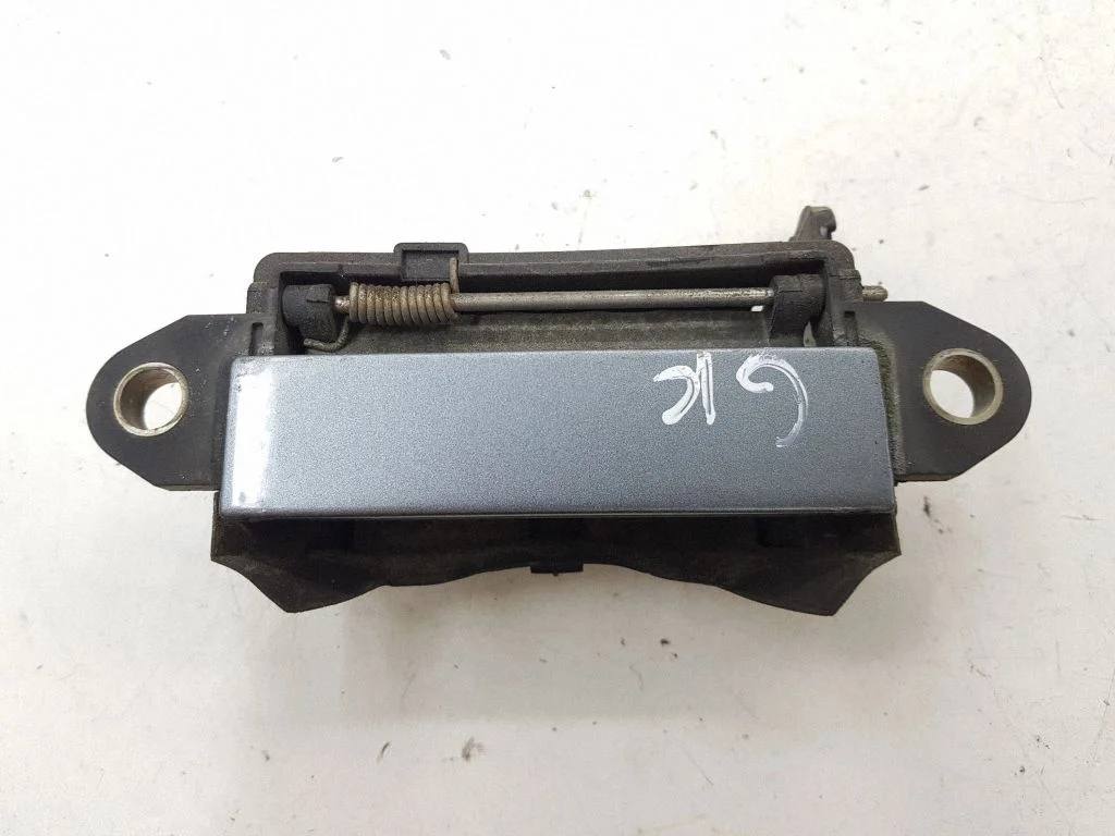 Rear door exterior handle – Audi A4 S4 B5 8D (1994-1999)
