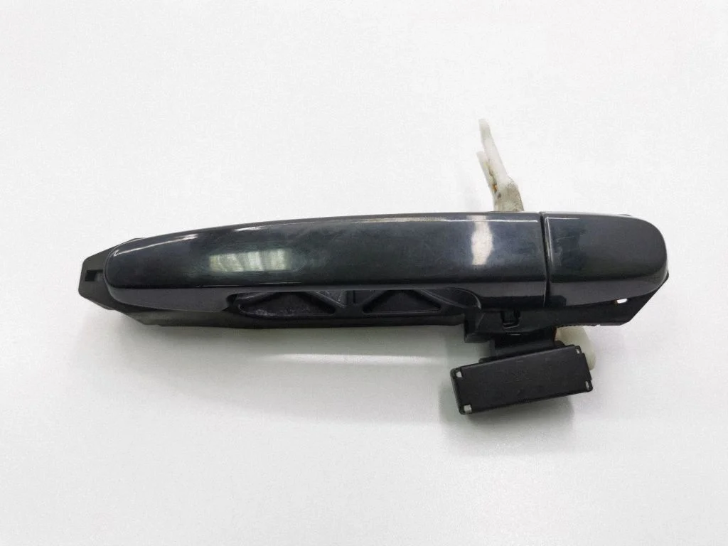Rear door exterior handle – right