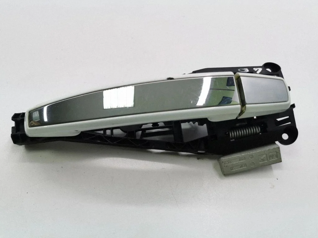 Rear door exterior handle – right