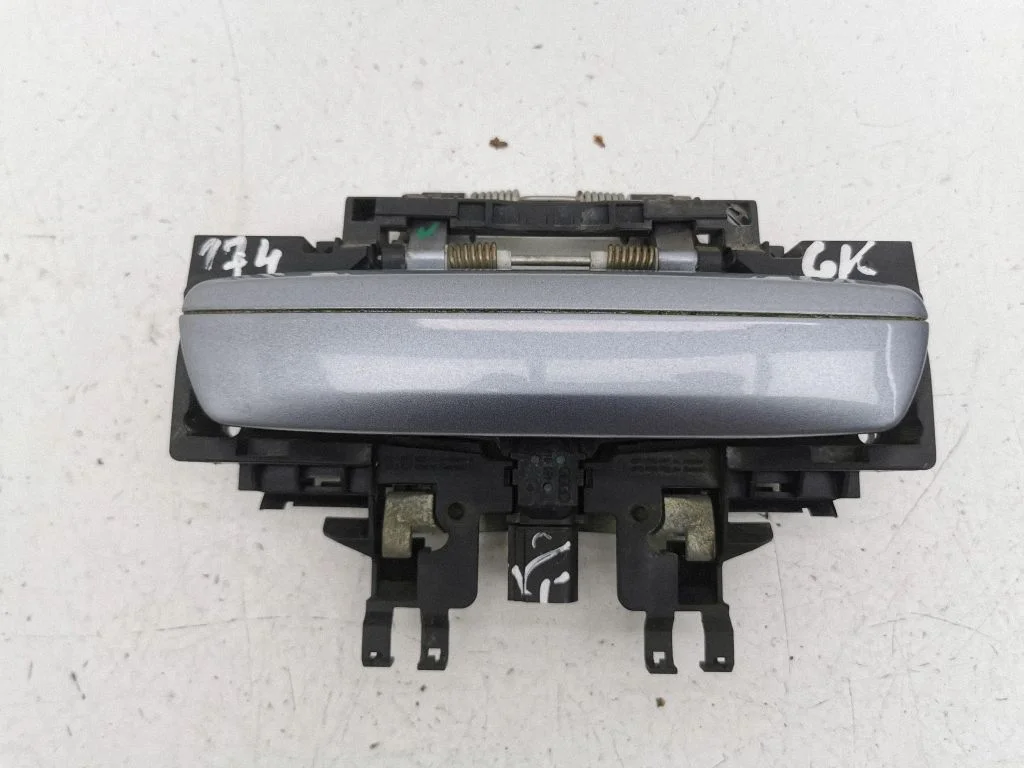 Rear door exterior handle – left