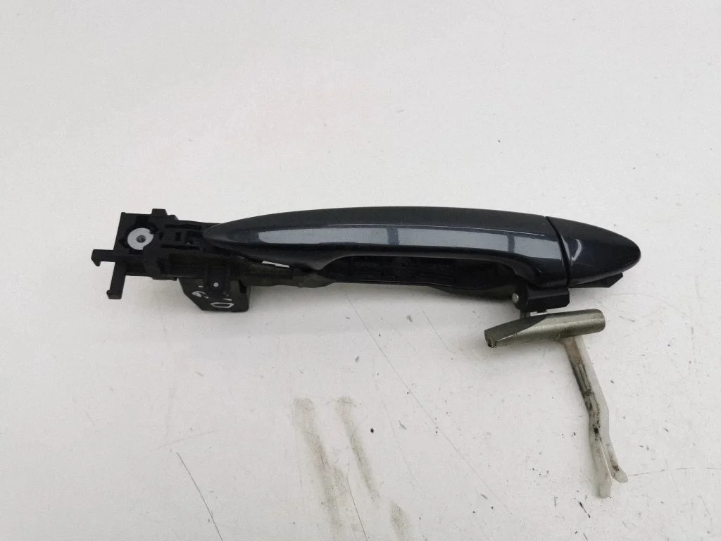Rear door exterior handle – Lexus IS 220D-250-350 (2006-2013)