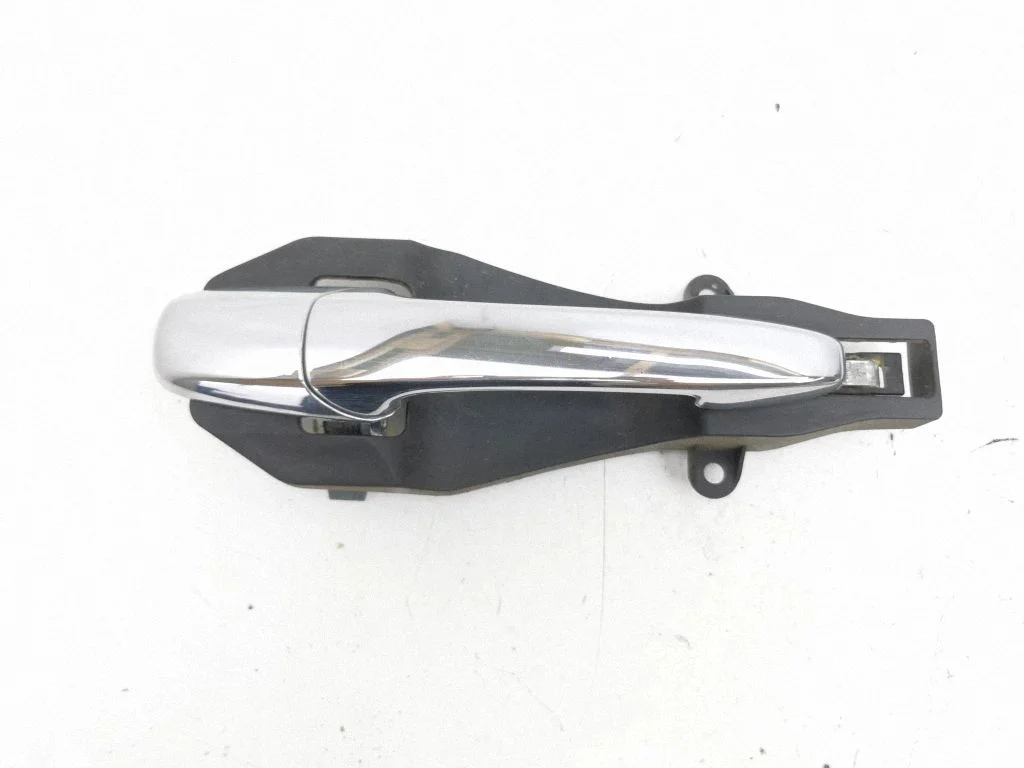 Rear door exterior handle – left