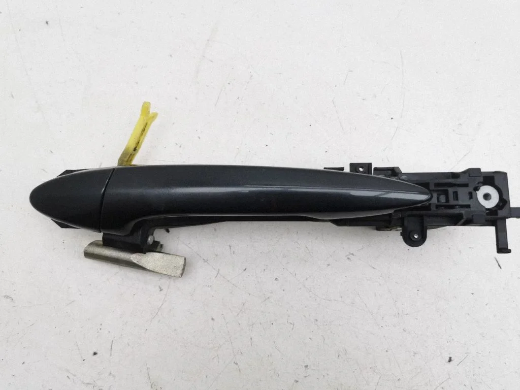 Rear door exterior handle – left