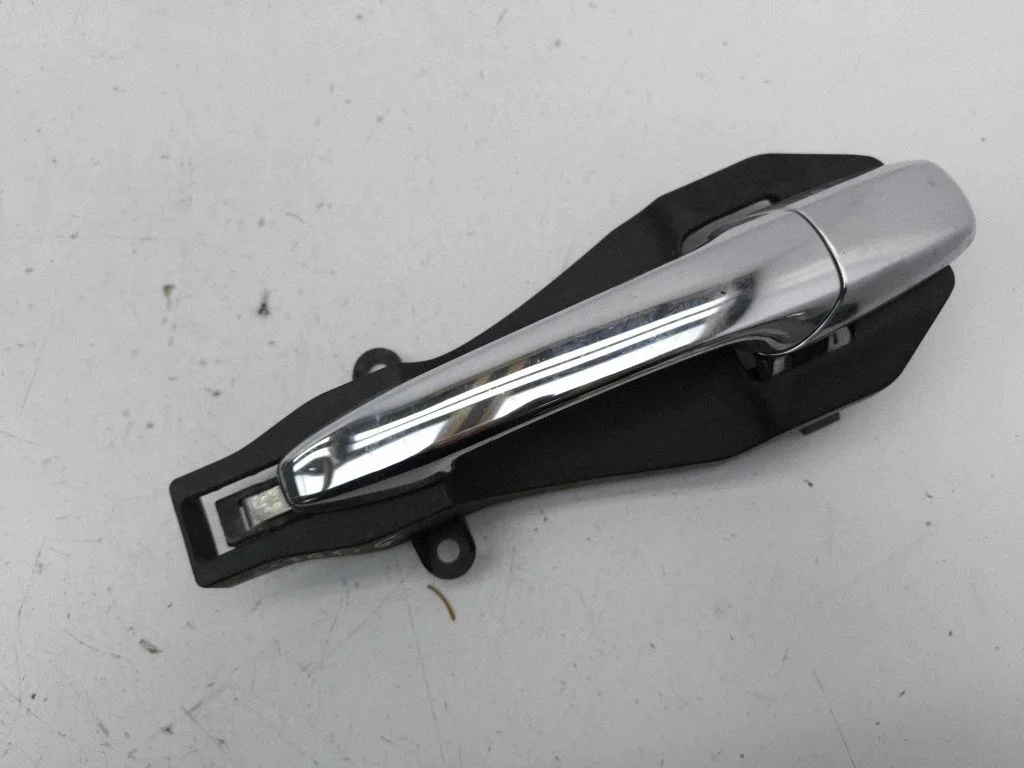 Rear door exterior handle
