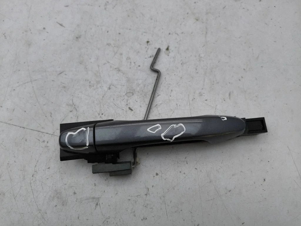 Rear door exterior handle – left