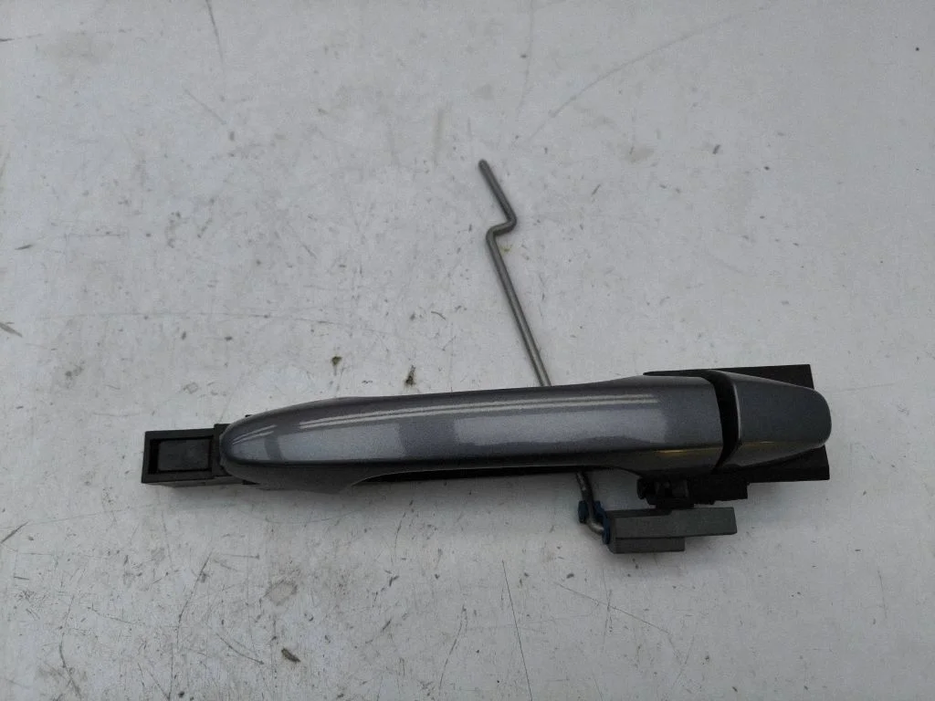Rear door exterior handle – right