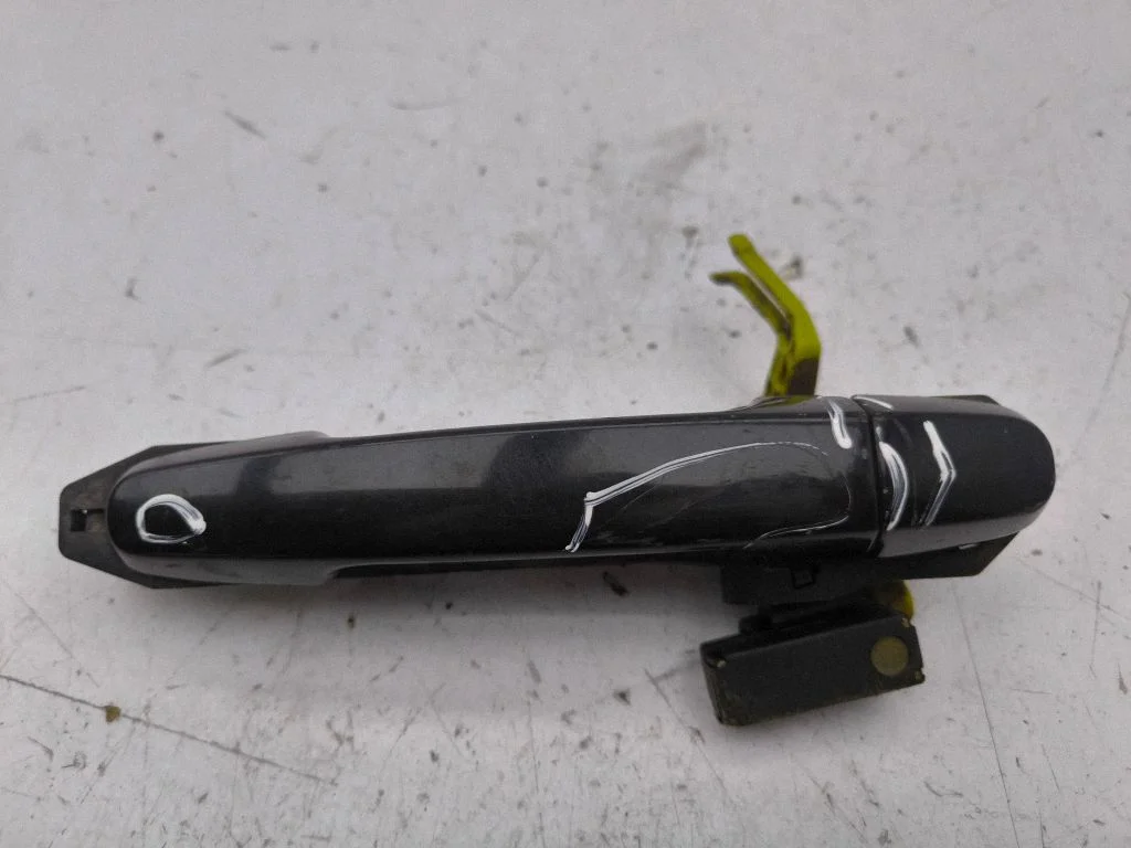 Rear door exterior handle – right