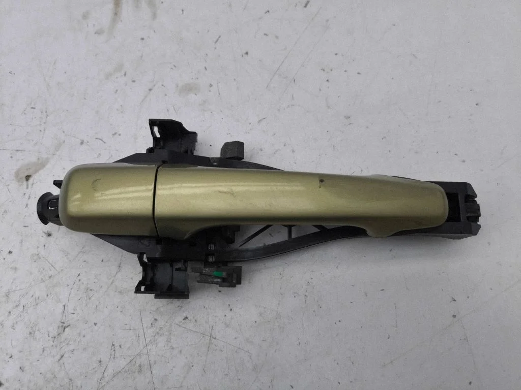 Rear door exterior handle – left