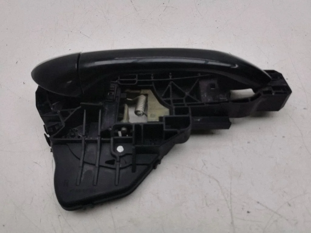 Rear door exterior handle – right