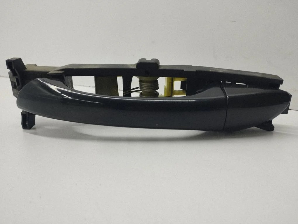 Rear door exterior handle – left