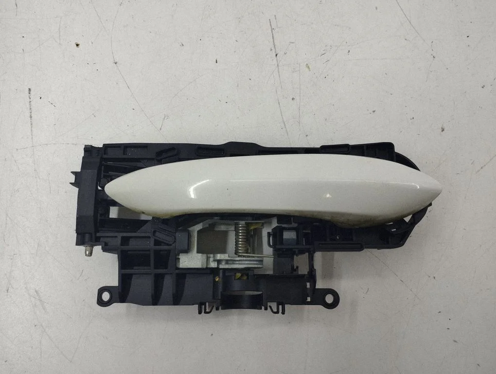 Rear door exterior handle 7148433