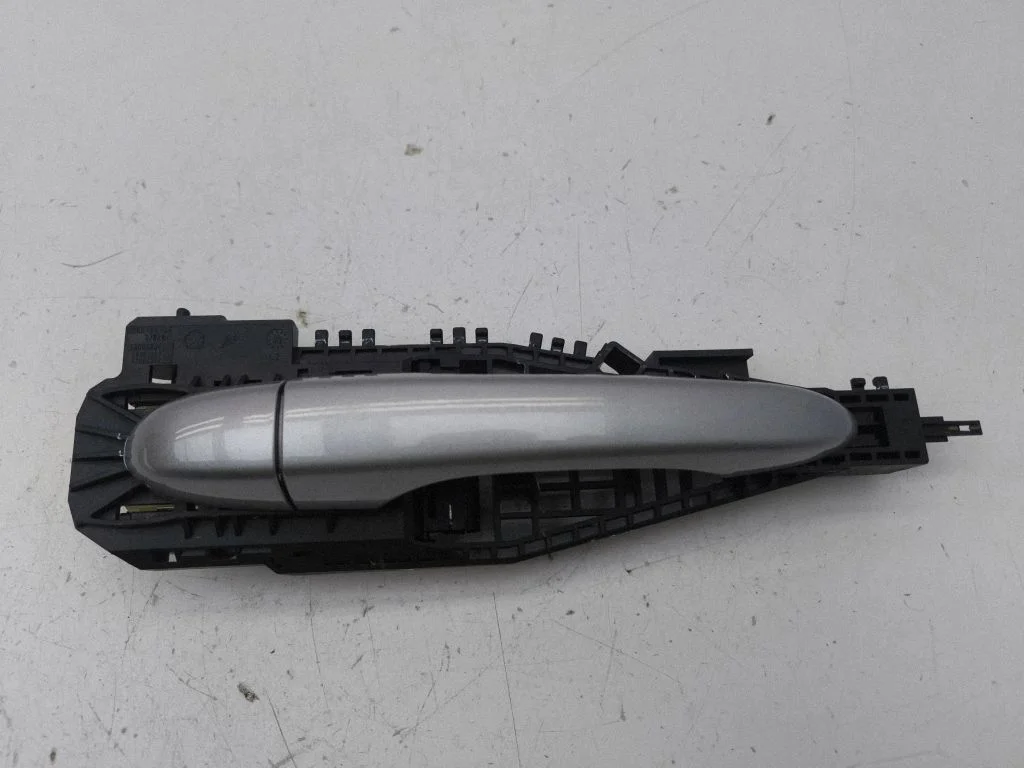 Rear door exterior handle 68084837