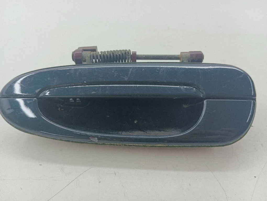 Rear door exterior handle – left