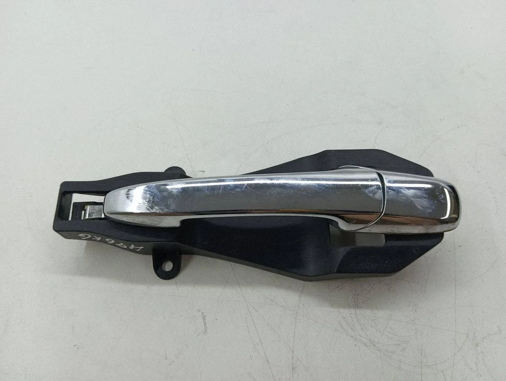 Rear door exterior handle