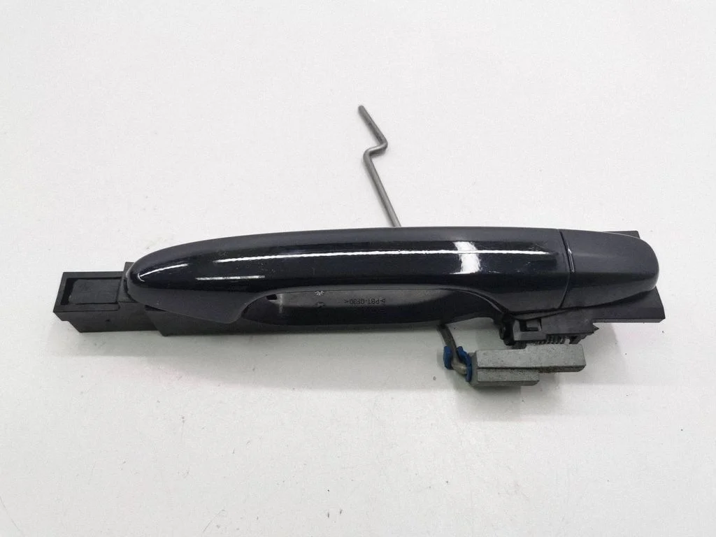 Rear door exterior handle – right