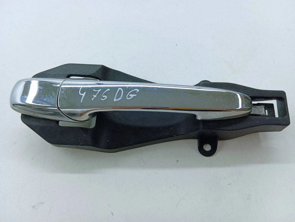 Rear door exterior handle