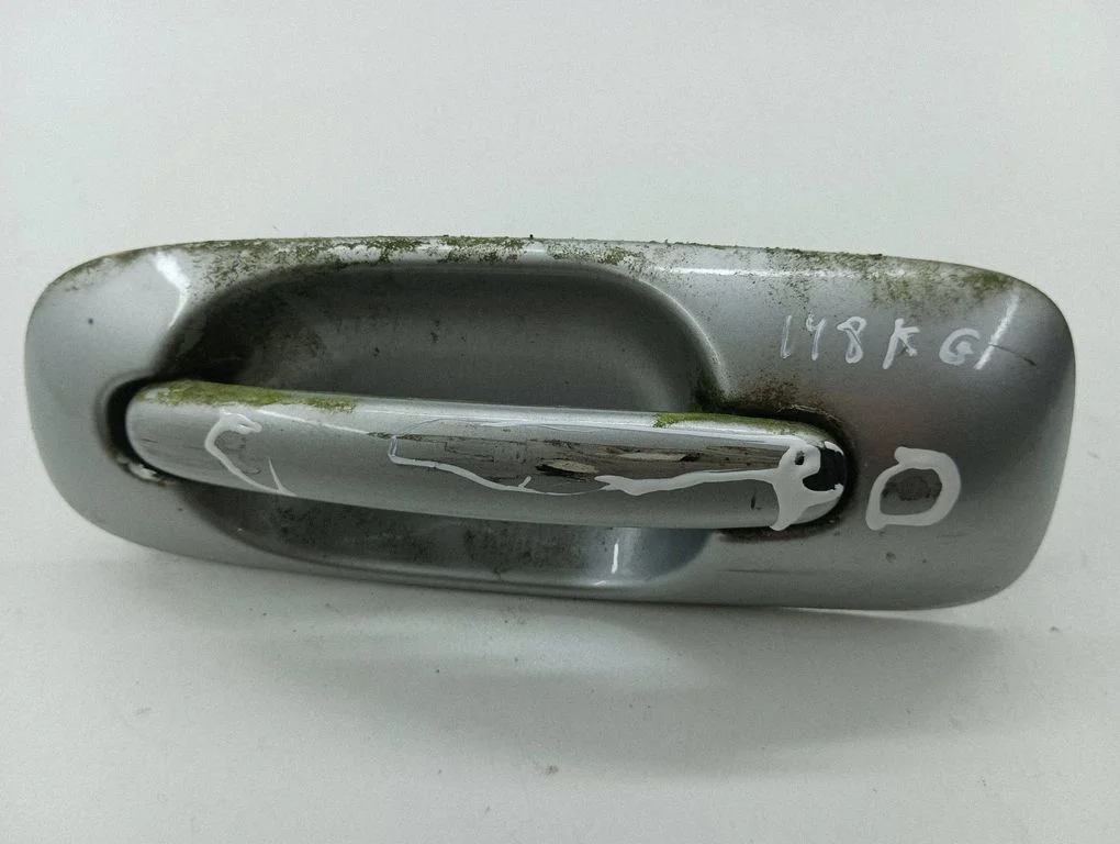 Rear door exterior handle – Chrysler Voyager (2004-2007)