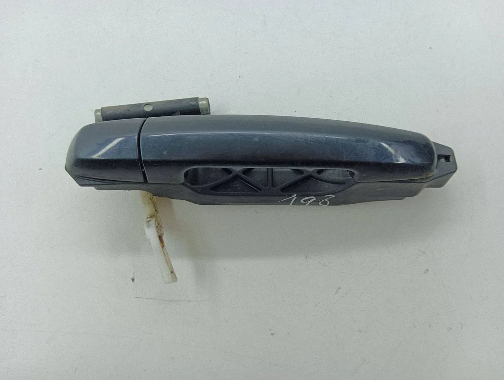 Rear door exterior handle – right