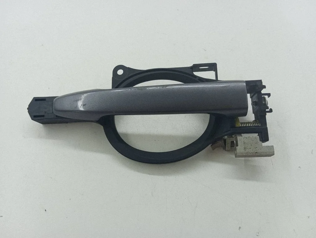 Rear door exterior handle – right