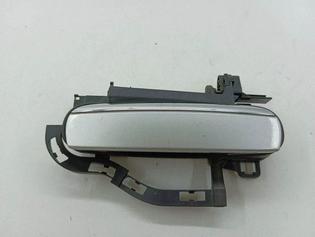 Tagaukse välimine käepide 4F0837885