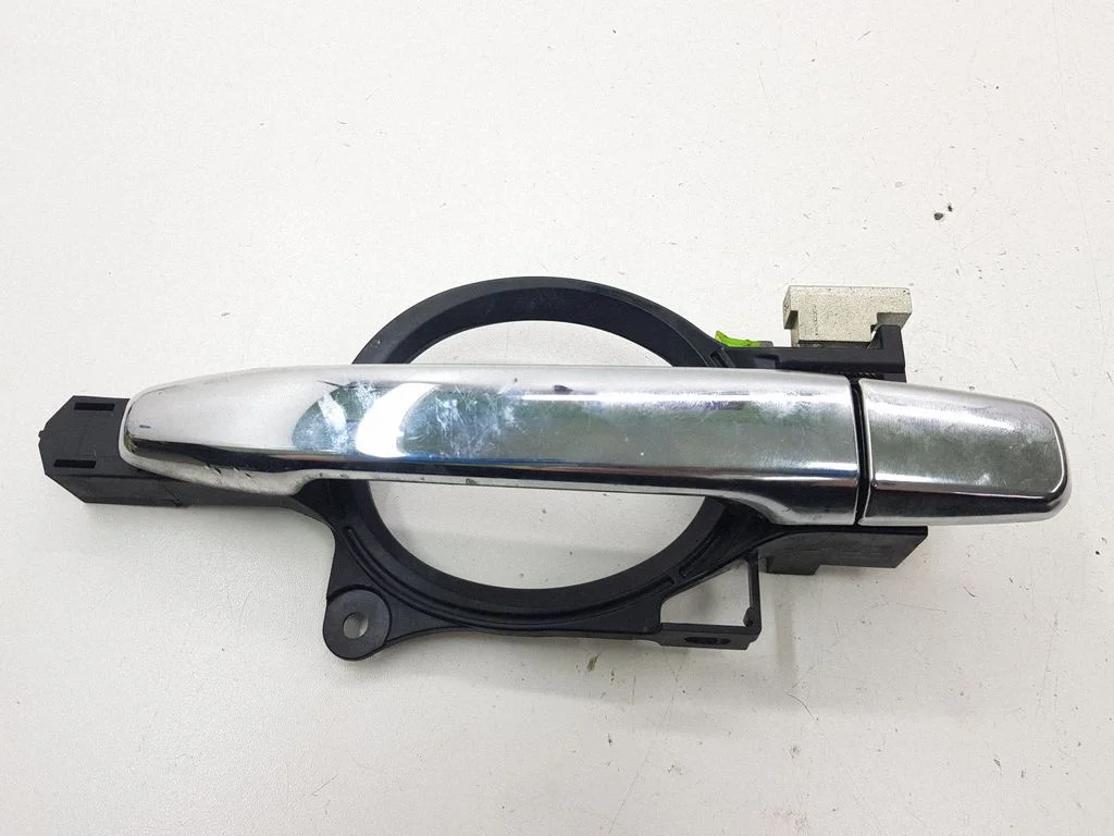 Rear door exterior handle – left