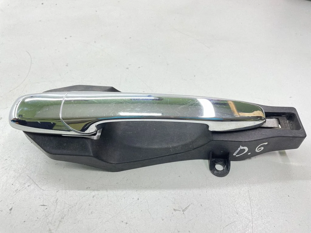 Rear door exterior handle